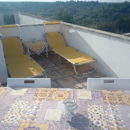 Casina Amarillide